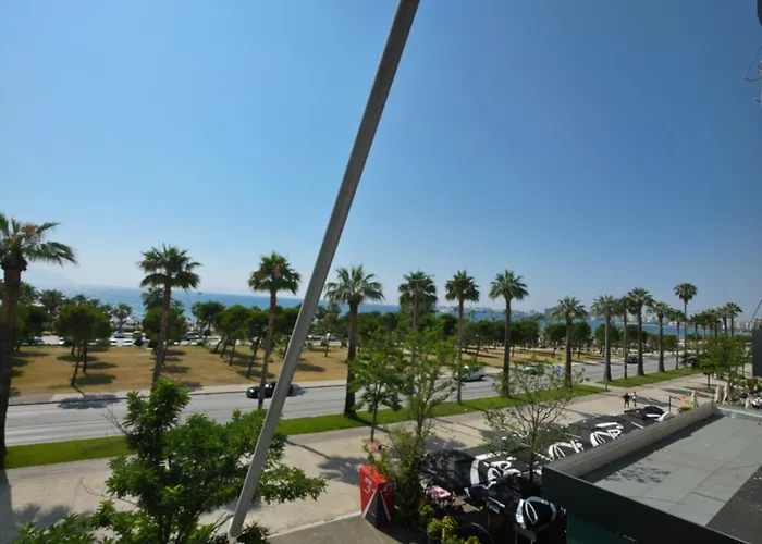 Luxury Sea View 公寓 *